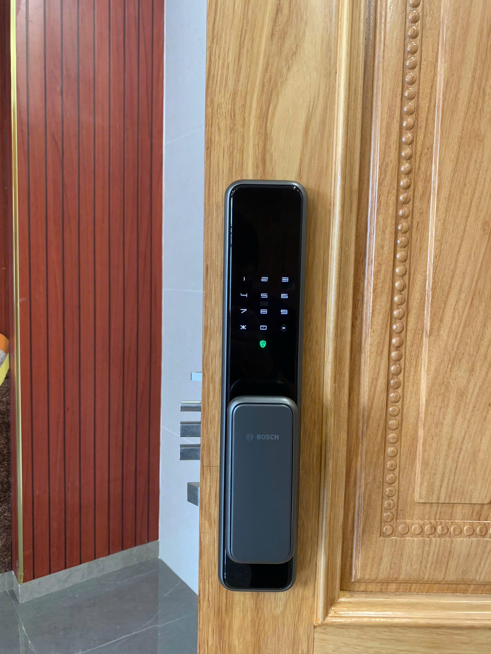 Khóa cửa vân tay cao cấp BOSCH EL600B FaceID