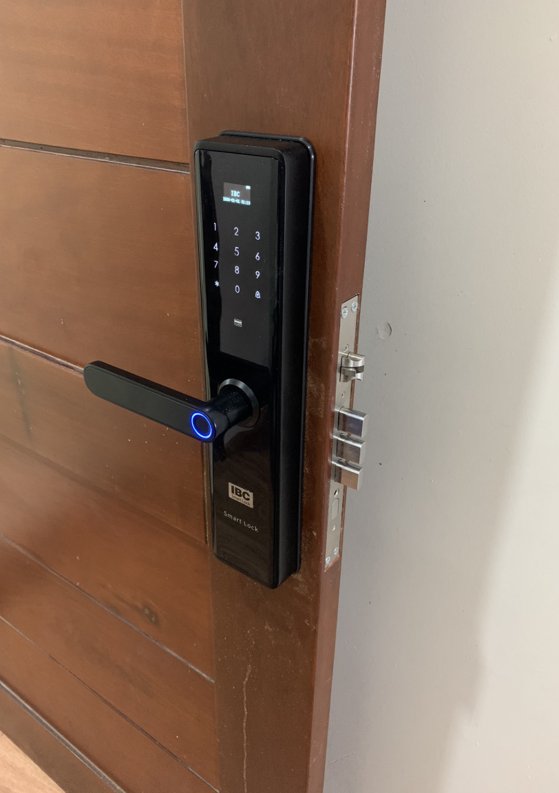 Ổ khóa vân tay cho cửa gỗ